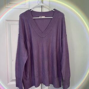 SO Purple V-Neck Sweater Lightweight Knit